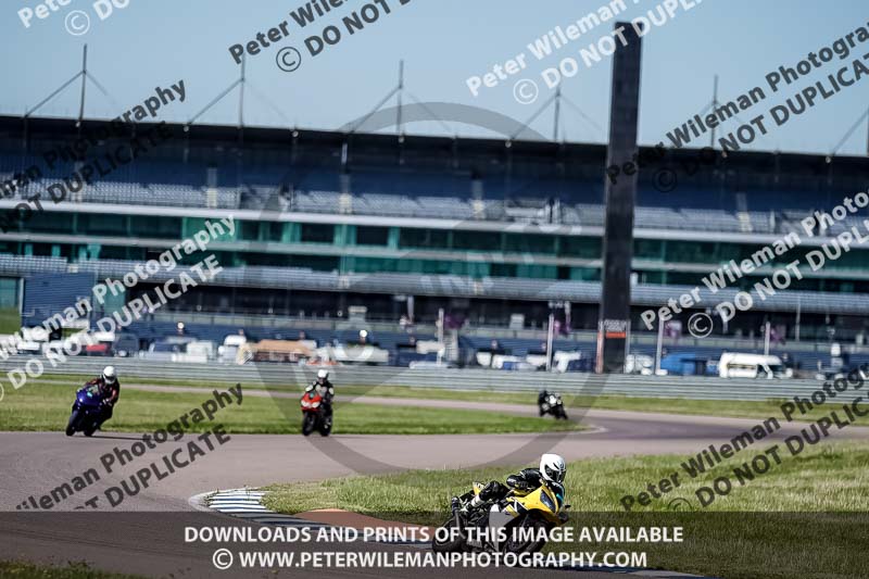 Rockingham no limits trackday;enduro digital images;event digital images;eventdigitalimages;no limits trackdays;peter wileman photography;racing digital images;rockingham raceway northamptonshire;rockingham trackday photographs;trackday digital images;trackday photos